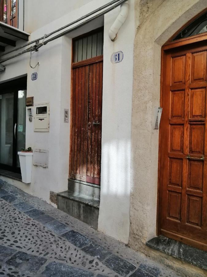 Una Stanza A Cefalu Bagian luar foto
